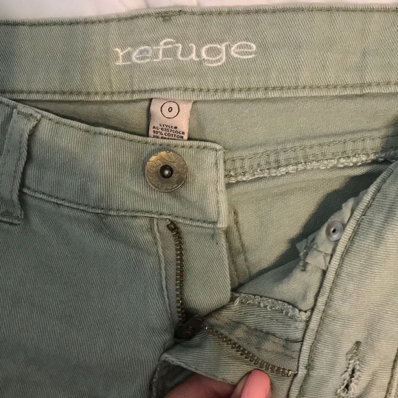 Jean Shorts - Picture 3 of 5